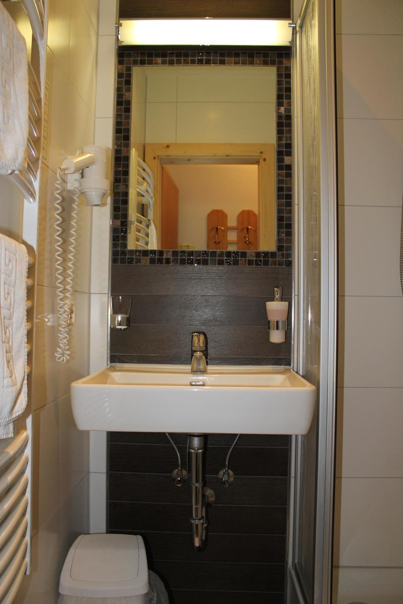 Hotel Almtalerhof Traun Room photo